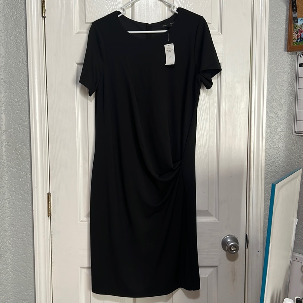 Banana Republic Black Short Sleeve Ruched Dress with inner lining